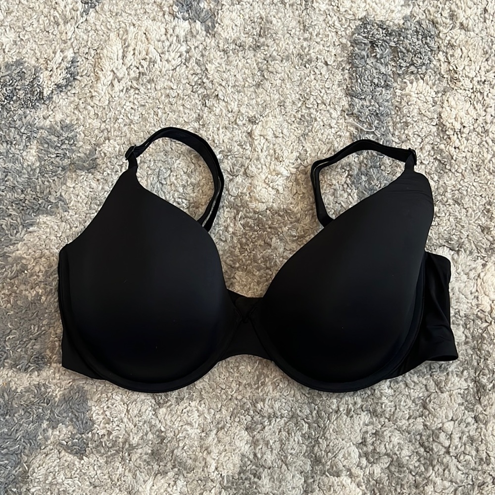 NWOT Victoria’s Secret Tshirt Bra